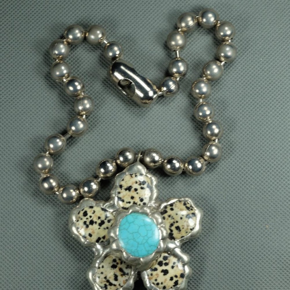 STAR PENDANT WITH SET POLISHED STONES ON FUNKY BEADED CHAIN 16" Necklace